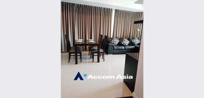  2 Bedrooms  Condominium For Rent in Ploenchit, Bangkok  near BTS Ratchadamri (AA32877)