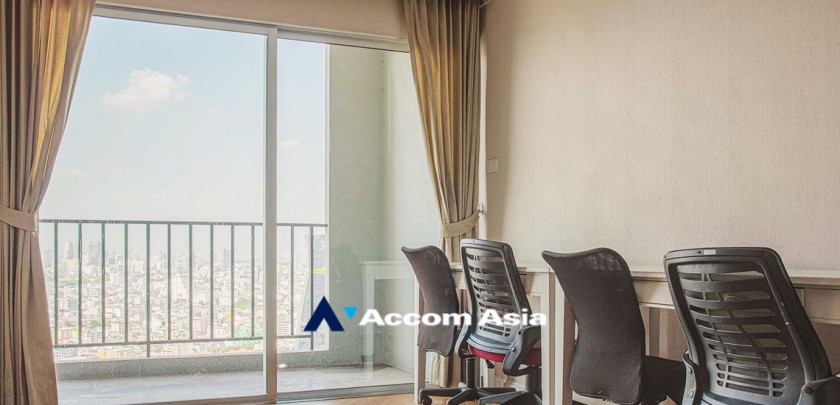  3 Bedrooms  Condominium For Rent in Ratchadapisek, Bangkok  near MRT Rama 9 (AA32887)