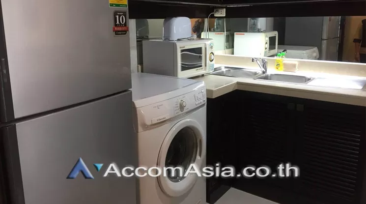  2 Bedrooms  Apartment For Rent in Sukhumvit, Bangkok  near BTS Phrom Phong (14709)