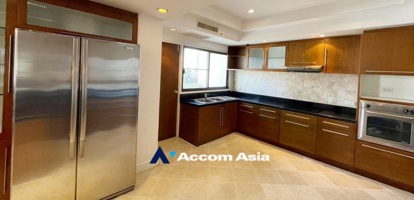 Pet friendly |  4 Bedrooms  Apartment For Rent in Sukhumvit, Bangkok  near BTS Phrom Phong (AA32908)