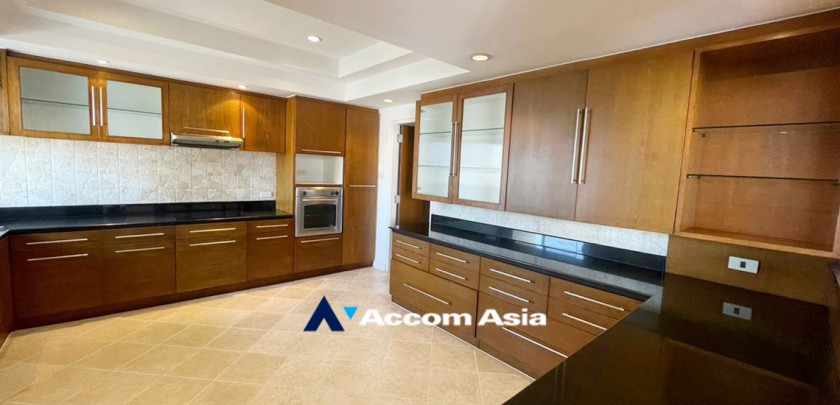 Pet friendly |  4 Bedrooms  Apartment For Rent in Sukhumvit, Bangkok  near BTS Phrom Phong (AA32908)