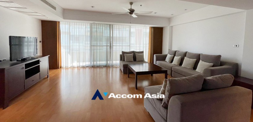 Pet friendly |  4 Bedrooms  Apartment For Rent in Sukhumvit, Bangkok  near BTS Phrom Phong (AA32908)