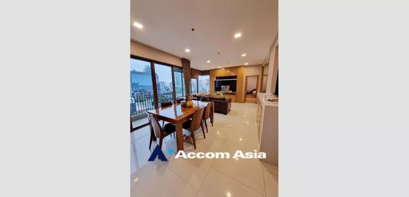  2 Bedrooms  Condominium For Rent in Sukhumvit, Bangkok  near BTS Phrom Phong (AA32910)