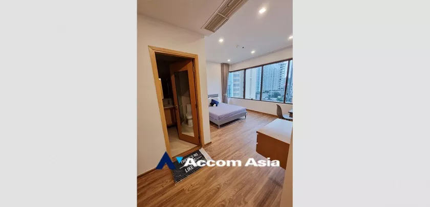  2 Bedrooms  Condominium For Rent in Sukhumvit, Bangkok  near BTS Phrom Phong (AA32910)