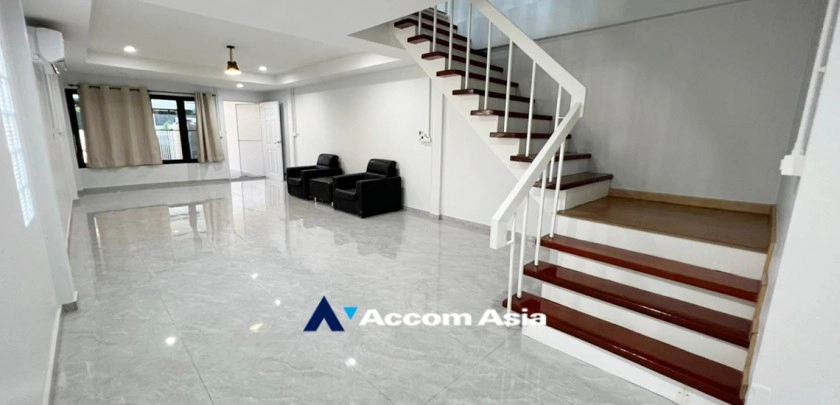  2  2 br House For Rent in Sukhumvit ,Bangkok BTS Phra khanong at Moo Baan Klongtan Nivet AA32916