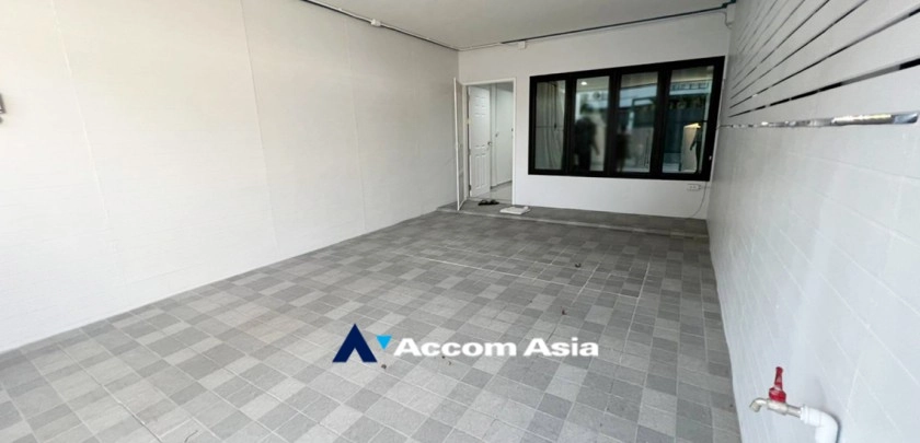 11  2 br House For Rent in Sukhumvit ,Bangkok BTS Phra khanong at Moo Baan Klongtan Nivet AA32916