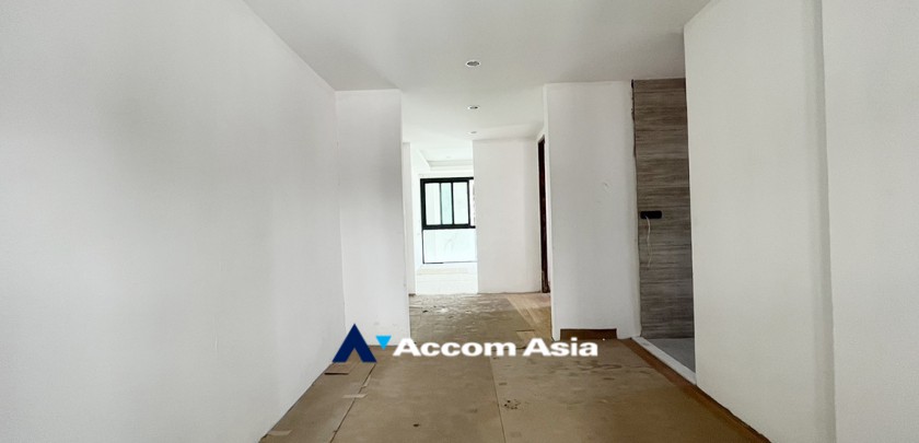 19  5 br Townhouse For Sale in Sukhumvit ,Bangkok BTS Phrom Phong at Moon Terrace Village AA32924