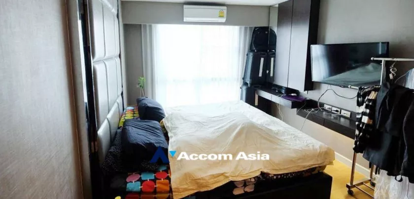  1 Bedroom  Condominium For Sale in Sukhumvit, Bangkok  near BTS Thong Lo (AA32928)