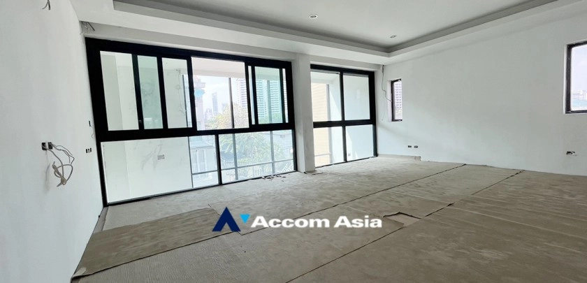 10  5 br Townhouse For Sale in Sukhumvit ,Bangkok BTS Phrom Phong at Moon Terrace Village AA32934