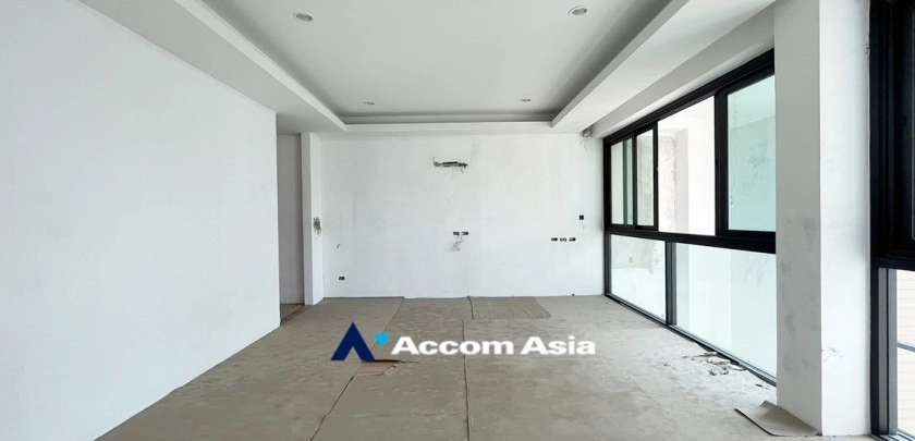 4  5 br Townhouse For Sale in Sukhumvit ,Bangkok BTS Phrom Phong at Moon Terrace Village AA32935