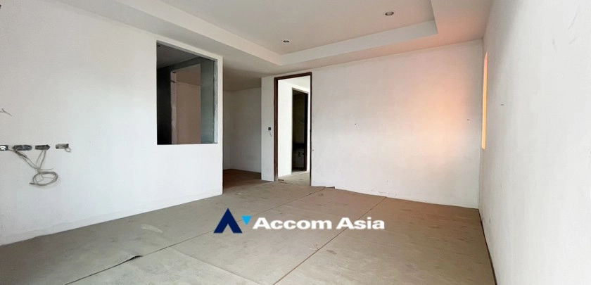 11  5 br Townhouse For Sale in Sukhumvit ,Bangkok BTS Phrom Phong at Moon Terrace Village AA32935