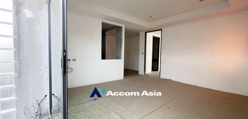 12  5 br Townhouse For Sale in Sukhumvit ,Bangkok BTS Phrom Phong at Moon Terrace Village AA32935