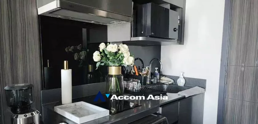  Condominium For Sale in Sukhumvit, Bangkok  near BTS Asok - MRT Sukhumvit (AA32937)