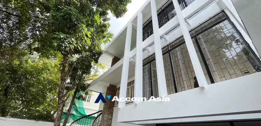 5  House For Rent in Sukhumvit ,Bangkok BTS Phrom Phong AA32949