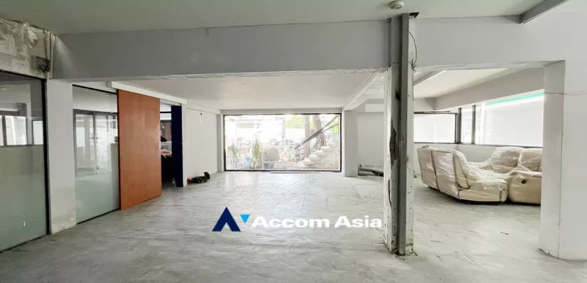 10  House For Rent in Sukhumvit ,Bangkok BTS Phrom Phong AA32949