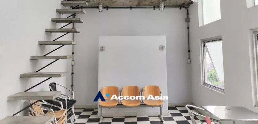 8  Warehouse For Sale in sukhumvit ,Bangkok BTS Phra khanong AA32963