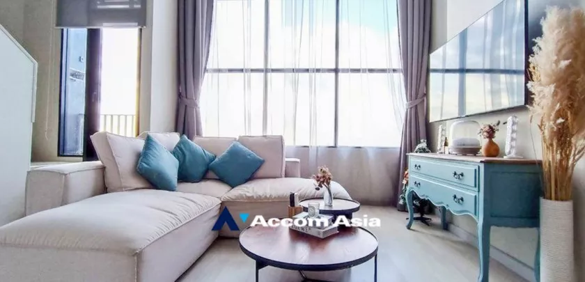  1 Bedroom  Condominium For Rent in Sathorn, Bangkok  near BTS Chong Nonsi (AA32968)