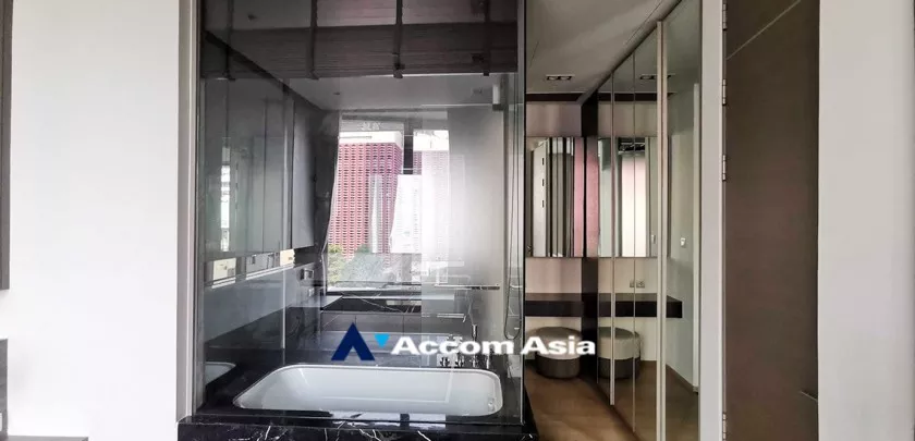 9  1 br Condominium For Rent in Silom ,Bangkok MRT Lumphini at Saladaeng One AA32974