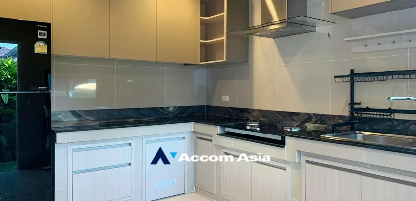 6  3 br House for rent and sale in  ,Samutprakan  at House in Compound AA32980