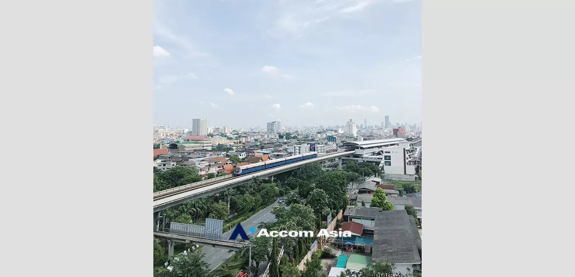 9  2 br Condominium For Rent in Charoennakorn ,Bangkok BTS Pho Nimit at The room Sathorn Taksin AA32982