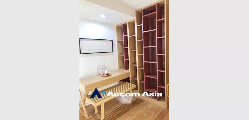 4  1 br Condominium For Sale in Silom ,Bangkok BTS Sala Daeng - MRT Silom at Focus on Saladaeng AA33024