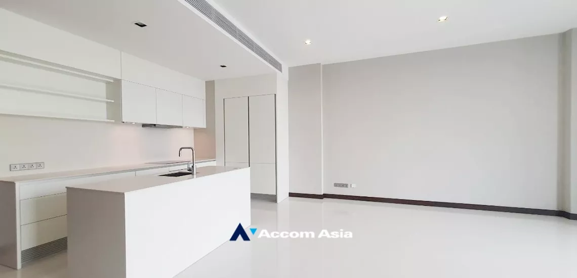  2 Bedrooms  Condominium For Sale in Sukhumvit, Bangkok  near BTS Nana (AA33048)