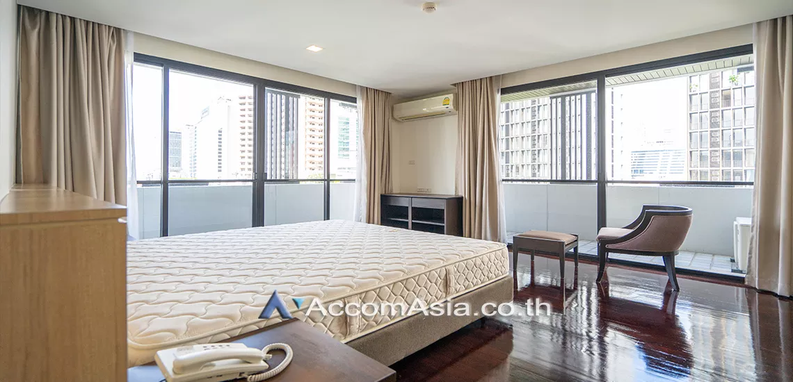  2 Bedrooms  Apartment For Rent in Sukhumvit, Bangkok  near BTS Phrom Phong (14725)