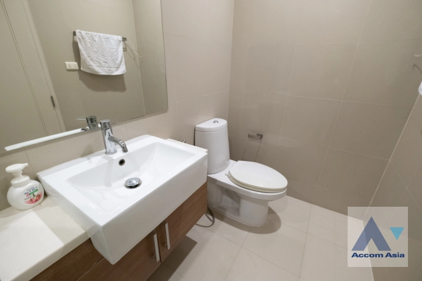 17  4 br Condominium For Rent in Sukhumvit ,Bangkok BTS Ekkamai at Noble Reveal AA33082