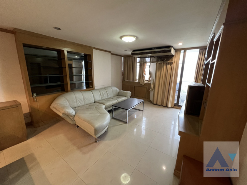  1 Bedroom  Condominium For Sale in Sukhumvit, Bangkok  near BTS Phrom Phong (AA33121)