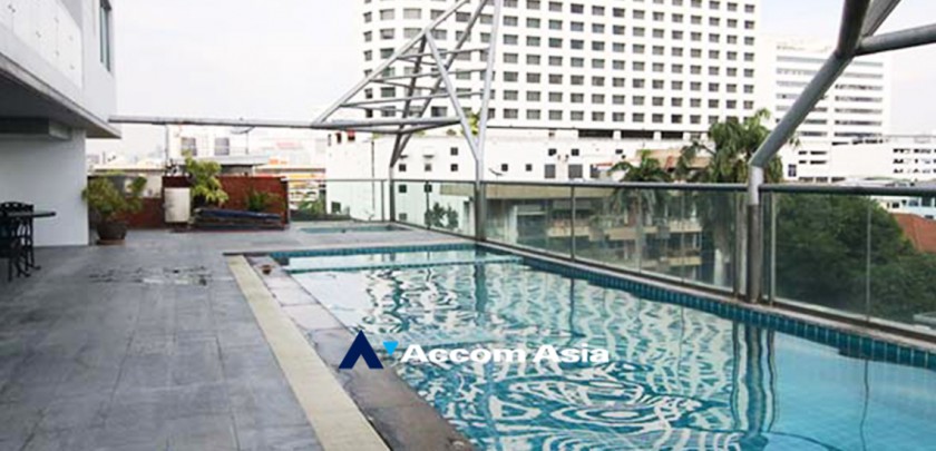  2 Bedrooms  Condominium For Rent in Sukhumvit, Bangkok  near BTS Phrom Phong (AA33137)