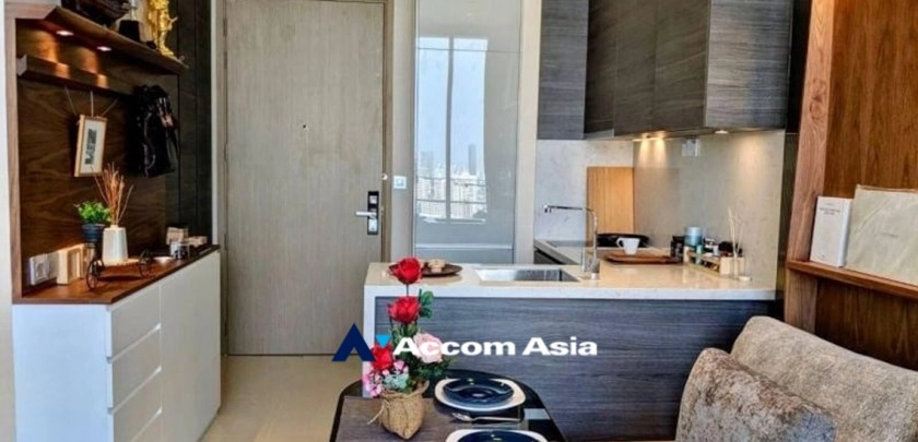  1 Bedroom  Condominium For Rent & Sale in Sukhumvit, Bangkok  near BTS Asok - MRT Sukhumvit (AA33139)