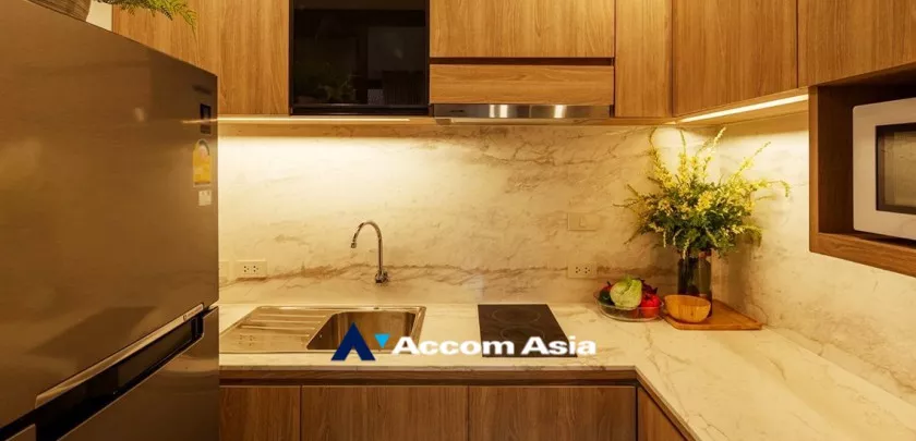  1  2 br Apartment For Rent in Ploenchit ,Bangkok MRT Lumphini at Cozy Style with Good Surrounding AA33173