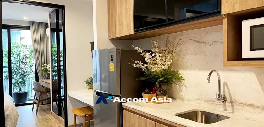  1  Apartment For Rent in Ploenchit ,Bangkok MRT Lumphini at Cozy Style with Good Surrounding AA33176