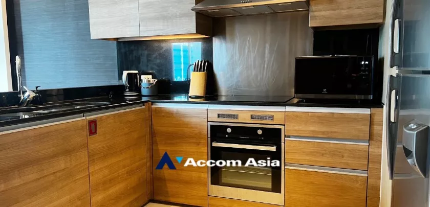  2 Bedrooms  Apartment For Rent in Sukhumvit, Bangkok  near BTS Thong Lo (AA33186)