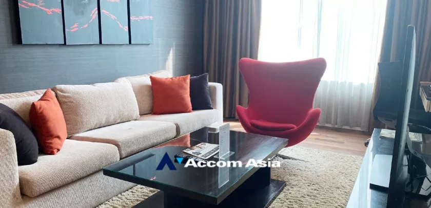  2 Bedrooms  Apartment For Rent in Sukhumvit, Bangkok  near BTS Thong Lo (AA33186)