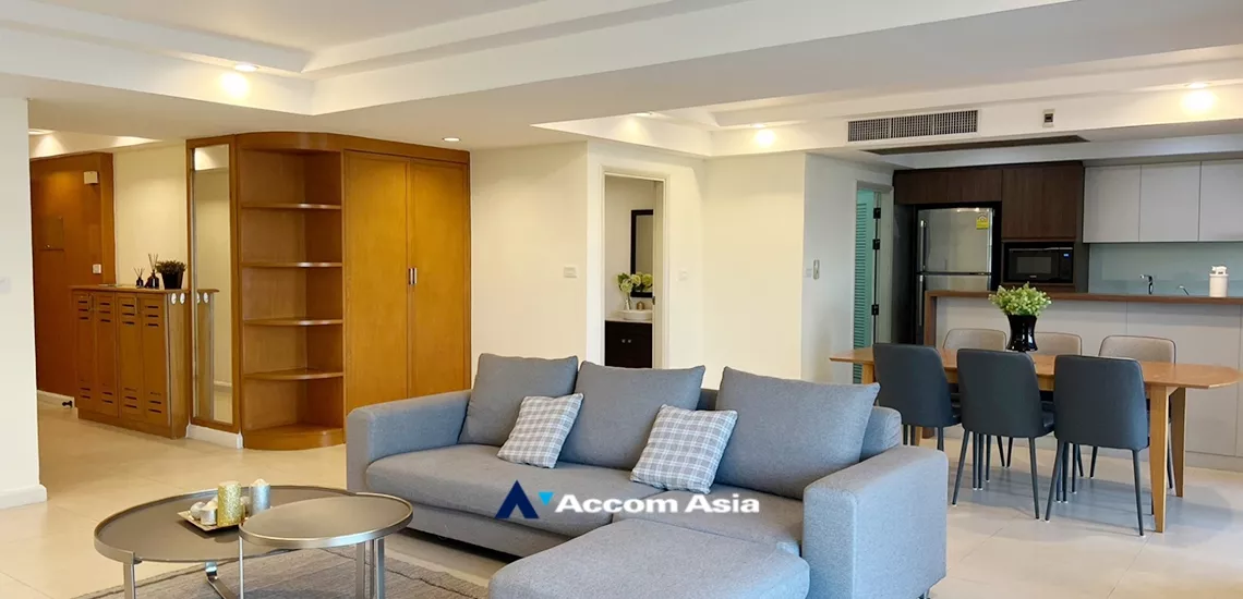  3 Bedrooms  Condominium For Rent in Sukhumvit, Bangkok  near BTS Phrom Phong (AA33205)