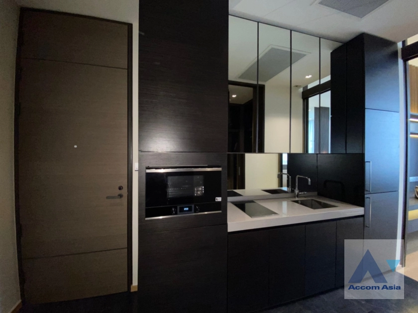 5  1 br Condominium for rent and sale in Ploenchit ,Bangkok BTS Chitlom at 28 Chidlom AA33216