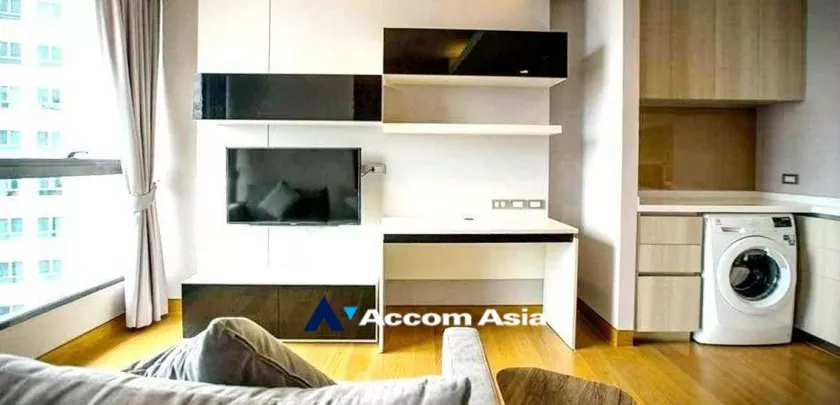  1 Bedroom  Condominium For Rent in Sukhumvit, Bangkok  near BTS Phrom Phong (AA33223)