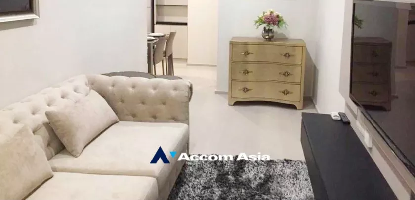  1 Bedroom  Condominium For Rent in Ploenchit, Bangkok  near BTS Ploenchit (AA33228)