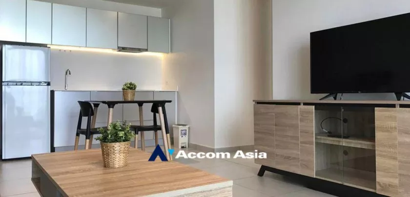  2 Bedrooms  Condominium For Rent in Sukhumvit, Bangkok  near BTS Ekkamai (AA33232)