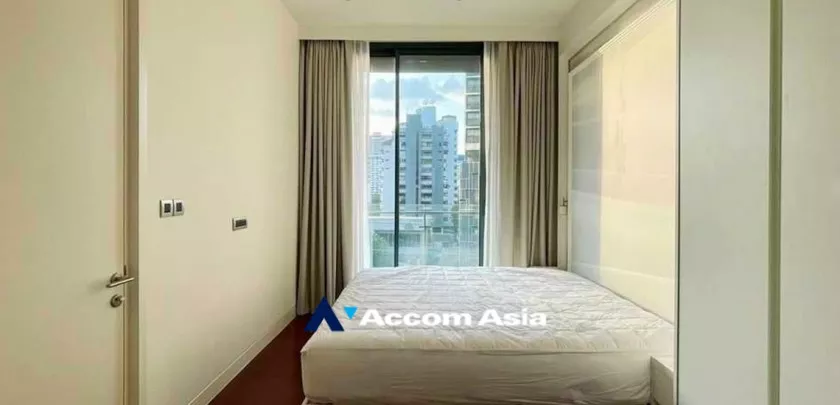  1 Bedroom  Condominium For Sale in Sukhumvit, Bangkok  near BTS Thong Lo (AA33239)