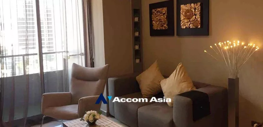 Pet friendly |  1 Bedroom  Condominium For Rent in Silom, Bangkok  near BTS Chong Nonsi (AA33241)