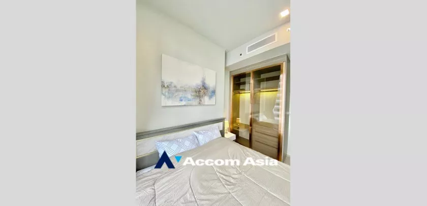  1 Bedroom  Condominium For Sale in Sukhumvit, Bangkok  near BTS Asok - MRT Sukhumvit (AA33266)