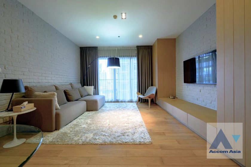  1 Bedroom  Condominium For Rent in Sukhumvit, Bangkok  near BTS Thong Lo (AA33290)