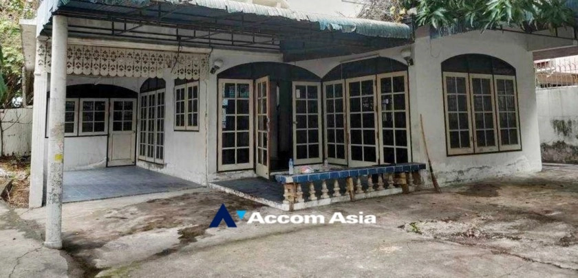  1  3 br House For Rent in Sukhumvit ,Bangkok BTS Ekkamai AA33310