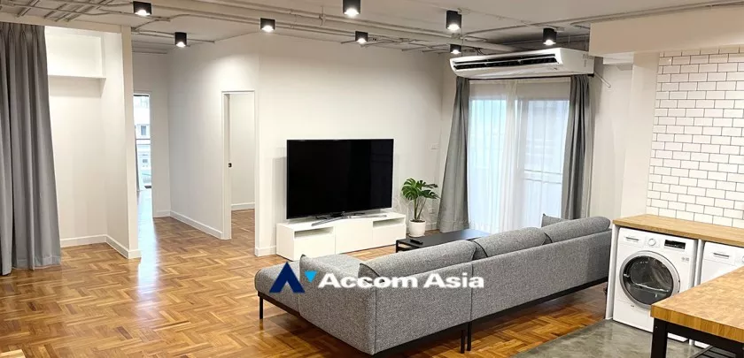  2 Bedrooms  Condominium For Rent in Sukhumvit, Bangkok  near BTS Phrom Phong (AA33320)