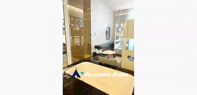 5  1 br Condominium For Rent in Silom ,Bangkok MRT Lumphini at Saladaeng One AA33321