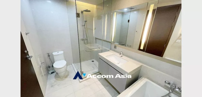  1 Bedroom  Condominium For Sale in Sukhumvit, Bangkok  near BTS Thong Lo (AA33324)