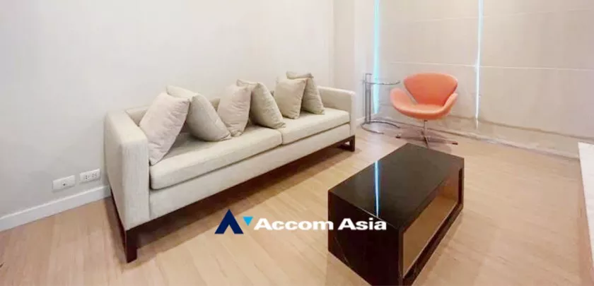  1 Bedroom  Condominium For Sale in Sukhumvit, Bangkok  near BTS Thong Lo (AA33328)