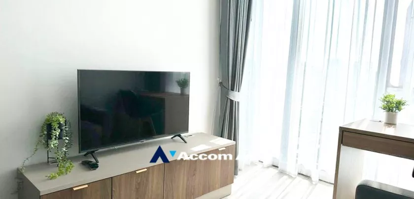  1 Bedroom  Condominium For Rent in Sukhumvit, Bangkok  near BTS Ekkamai (AA33360)